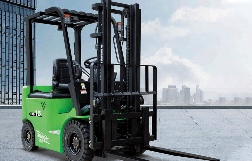 電動叉車油溫過高時，應(yīng)使用注意什么？